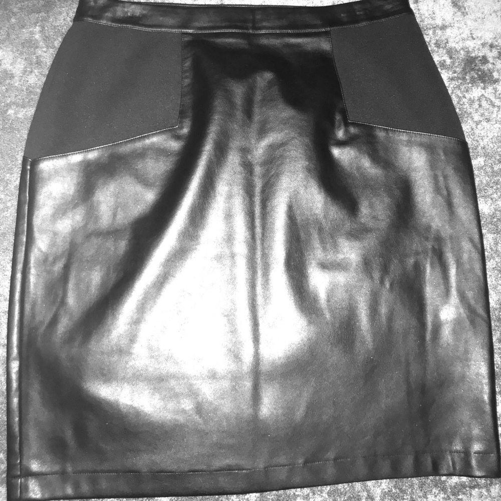 Chico’s “Size 2” (L/Size 12) Leather Skirt